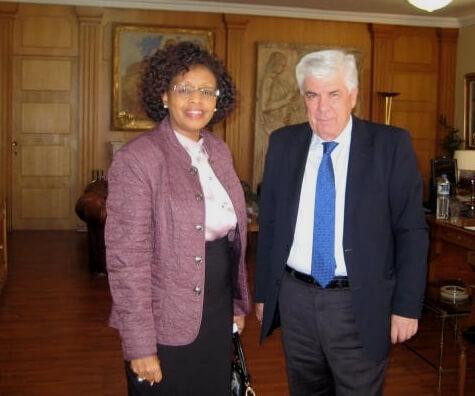 7-11-2013 Ypourgos Ath. Tsautaris-Episkepsi Ypourgou Kenyas 1