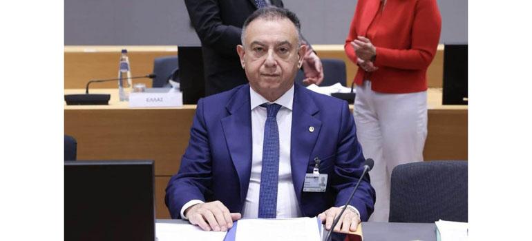 fototypos270525b3