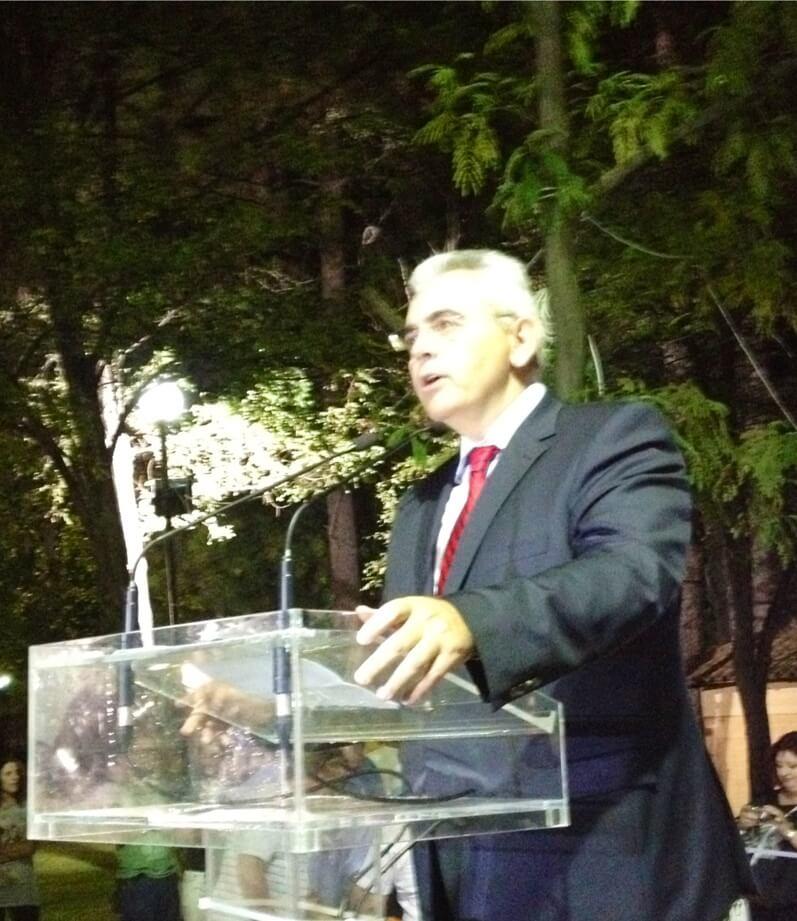 foto1 typos300813 xarak