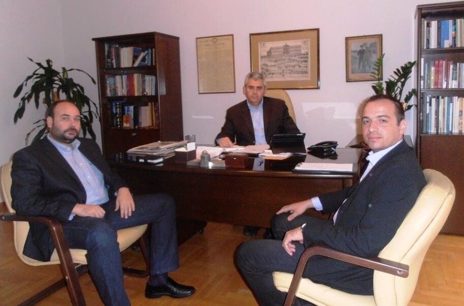 foto typos301012 xarakopoulos